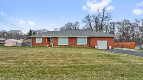 1332 W 4th St, Beaver Falls, PA 15010