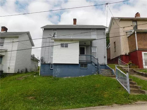 14 Center St, New Salem, PA 15468