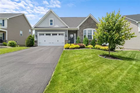 132 Marquis Dr, Eighty Four, PA 15330