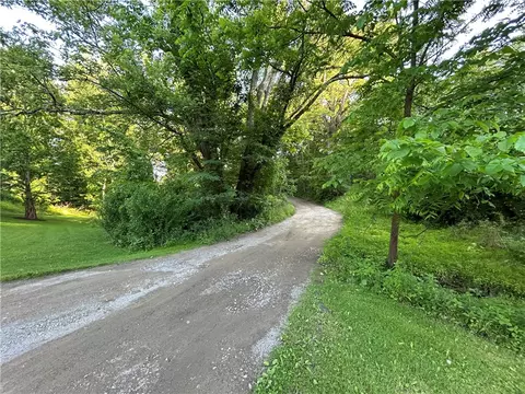 140 Willow Rd, Apollo, PA 15613 photo 25