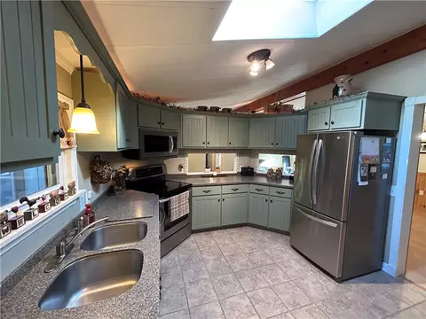 140 Willow Rd, Apollo, PA 15613 photo 4