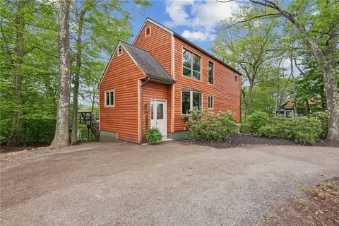 541 Gardner Rd, Hidden Valley, PA 15502