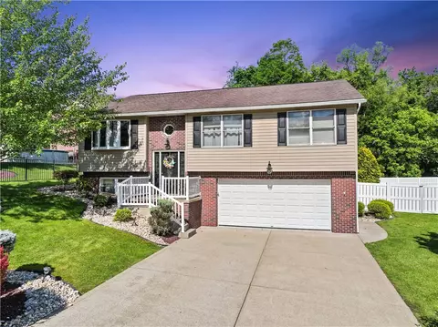 29 Surrey Dr, Monongahela, PA 15063