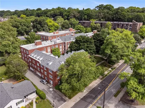 825 Morewood Ave #01, Pittsburgh, PA 15213
