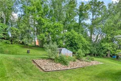 511 Semple Dr, Irwin, PA 15642 photo 22
