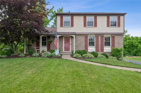 4 Knollwood Ct, Pittsburgh, PA 15239