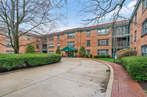 5825 5th Ave #207A, Pittsburgh, PA 15232