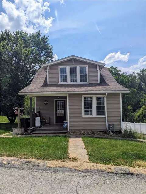1230 3rd St, Westmoreland City, PA 15692