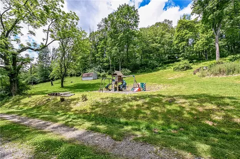 3075 Heider Ln, Export, PA 15632 photo 24