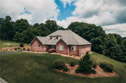 210 Skyline Dr, Indiana, PA 15701