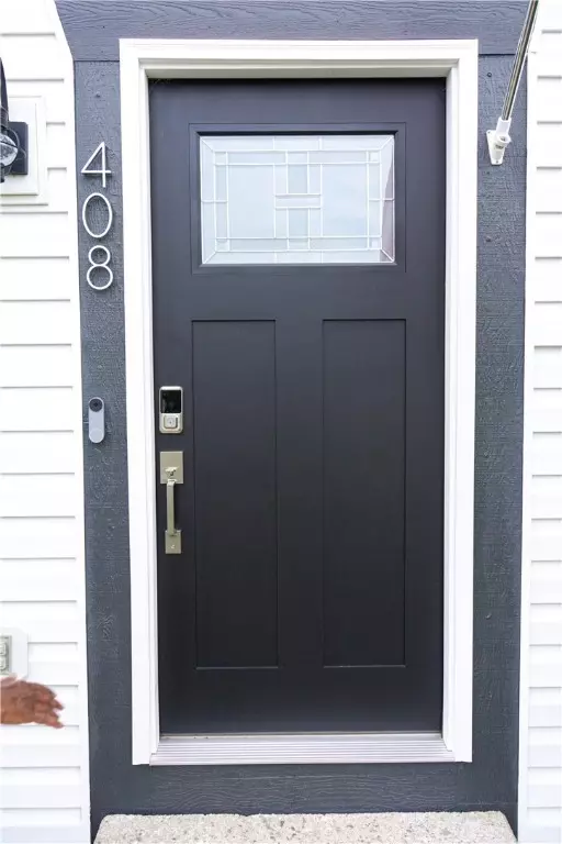 Entry Way - 408 Kingsbrook Dr, Mcdonald, PA 15057 photo 1 of 4