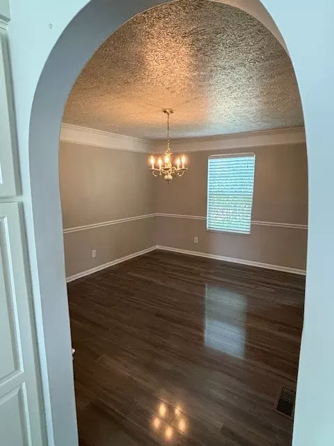 Dining - 408 Kingsbrook Dr, Mcdonald, PA 15057 photo 1 of 2