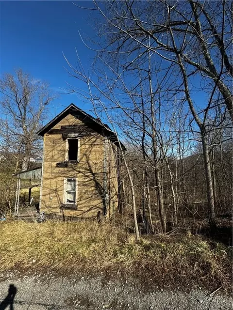 605 3rd St, Brownsville, PA 15417