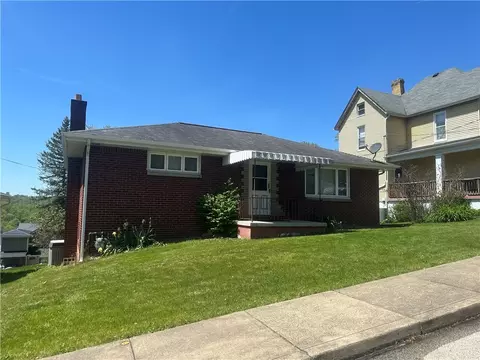 624 Spruce St, Irwin, PA 15642