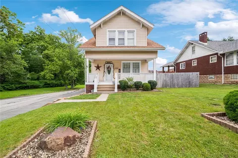 1704 Hancock Ave, Apollo, PA 15613