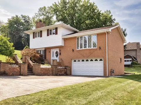610 Susan Dr, North Huntingdon, PA 15642