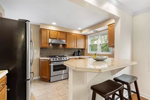 3327 Comanche Rd, Pittsburgh, PA 15241 photo 12