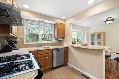 3327 Comanche Rd, Pittsburgh, PA 15241 photo 16