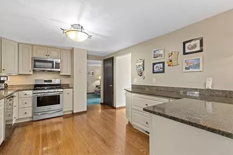 215 Sunrise Dr, Irwin, PA 15642 photo 14