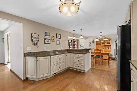 215 Sunrise Dr, Irwin, PA 15642 photo 12