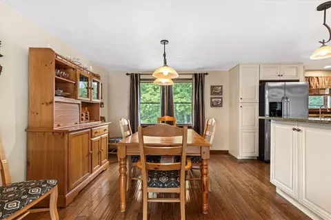 215 Sunrise Dr, Irwin, PA 15642 photo 9