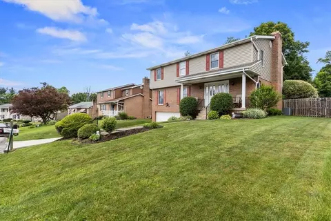 215 Sunrise Dr, Irwin, PA 15642 photo 4