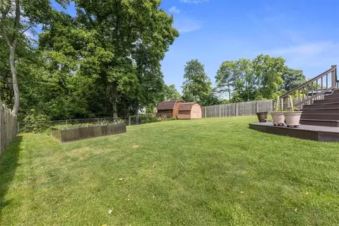 215 Sunrise Dr, Irwin, PA 15642 photo 35