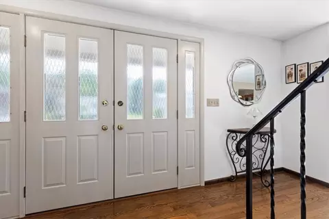 215 Sunrise Dr, Irwin, PA 15642 photo 5