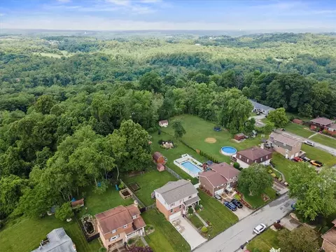 215 Sunrise Dr, Irwin, PA 15642 photo 42
