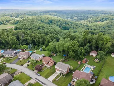 215 Sunrise Dr, Irwin, PA 15642 photo 43