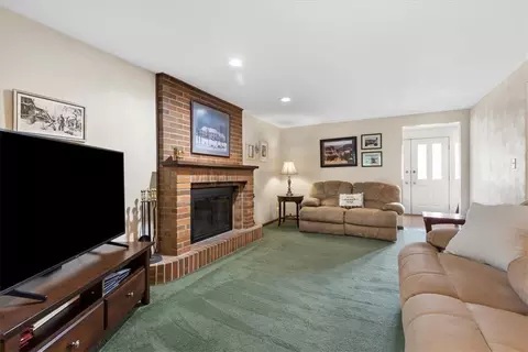 215 Sunrise Dr, Irwin, PA 15642 photo 16