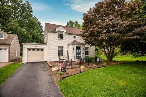 141 S Oakdale, Hermitage, PA 16148