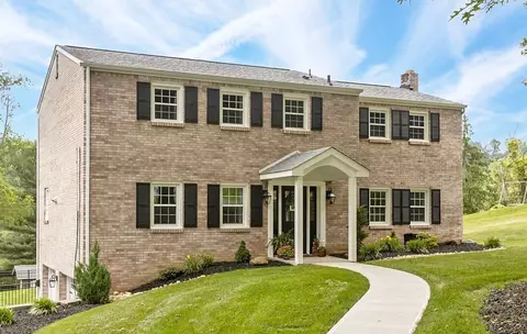 107 Lampliter Ln, Mcmurray, PA 15317