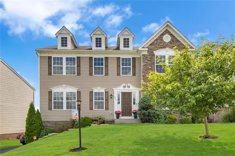 214 Birchwood Ln, Imperial, PA 15126