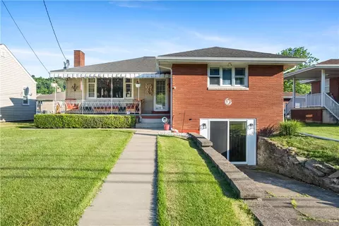 16 Railroad St, Allenport, PA 15412