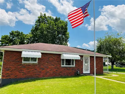601 Douglas Ave, Elizabeth, PA 15037