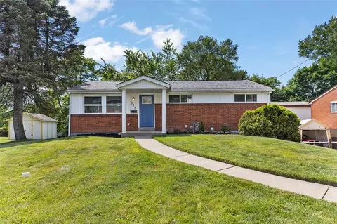 858 Cottonwood Dr, Monroeville, PA 15146