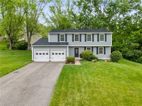 1349 Deep Wood Dr, Pittsburgh, PA 15241