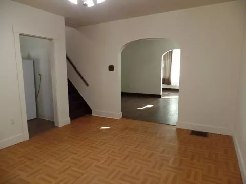 454 Mapleton, Pittsburgh, PA 15228 photo 4