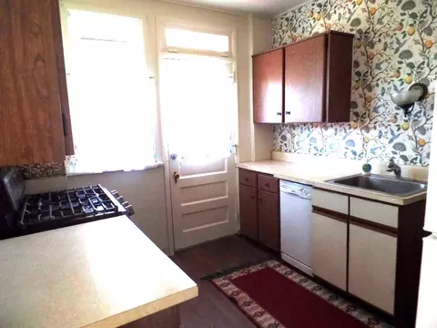 454 Mapleton, Pittsburgh, PA 15228 photo 5