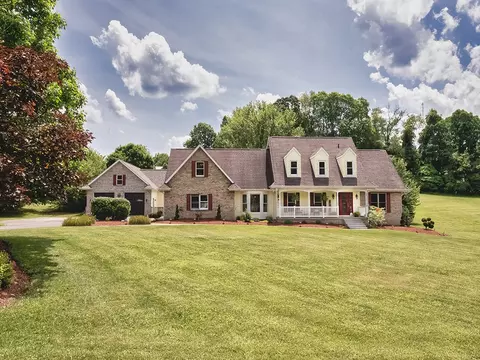 315 Meadow Highlands Dr, Apollo, PA 15613