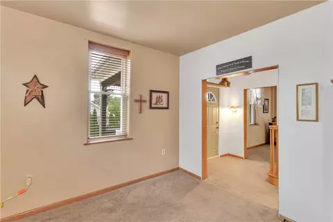 Entry Way - 302 E 3rd St, Derry, PA 15627 photo 3 of 8