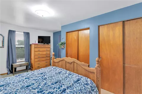 Bedroom - 302 E 3rd St, Derry, PA 15627 photo 2 of 4