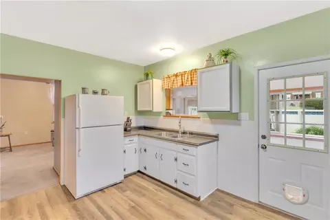 Kitchen - 302 E 3rd St, Derry, PA 15627 photo 2 of 4