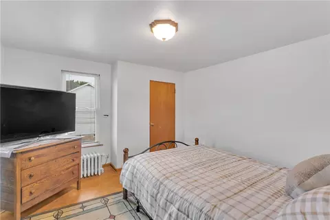Bedroom - 302 E 3rd St, Derry, PA 15627 photo 4 of 4