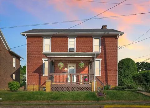 302 E 3rd St, Derry, PA 15627
