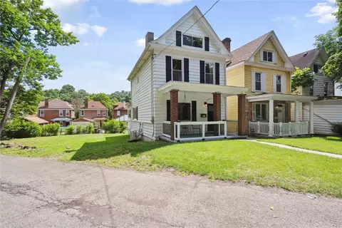 422 Grove St, Mckees Rocks, PA 15136