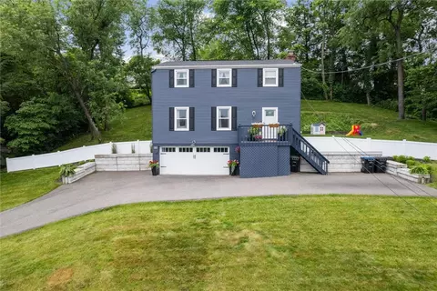 221 Cheryl Dr, Sewickley, PA 15143