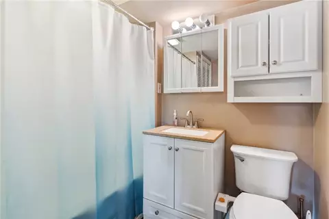 1845 Devonshire Rd, Coraopolis, PA 15108 photo 32