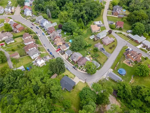 1845 Devonshire Rd, Coraopolis, PA 15108 photo 41